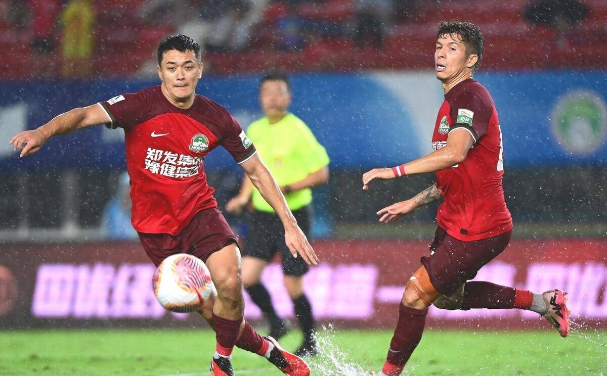 河南队在比赛中全力以赴,赢得胜利 河南队在比赛中全力以赴,赢得胜利