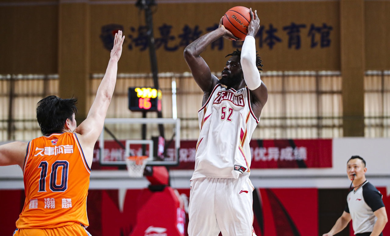 浙江男篮大比分屠杀，轻松征服对手