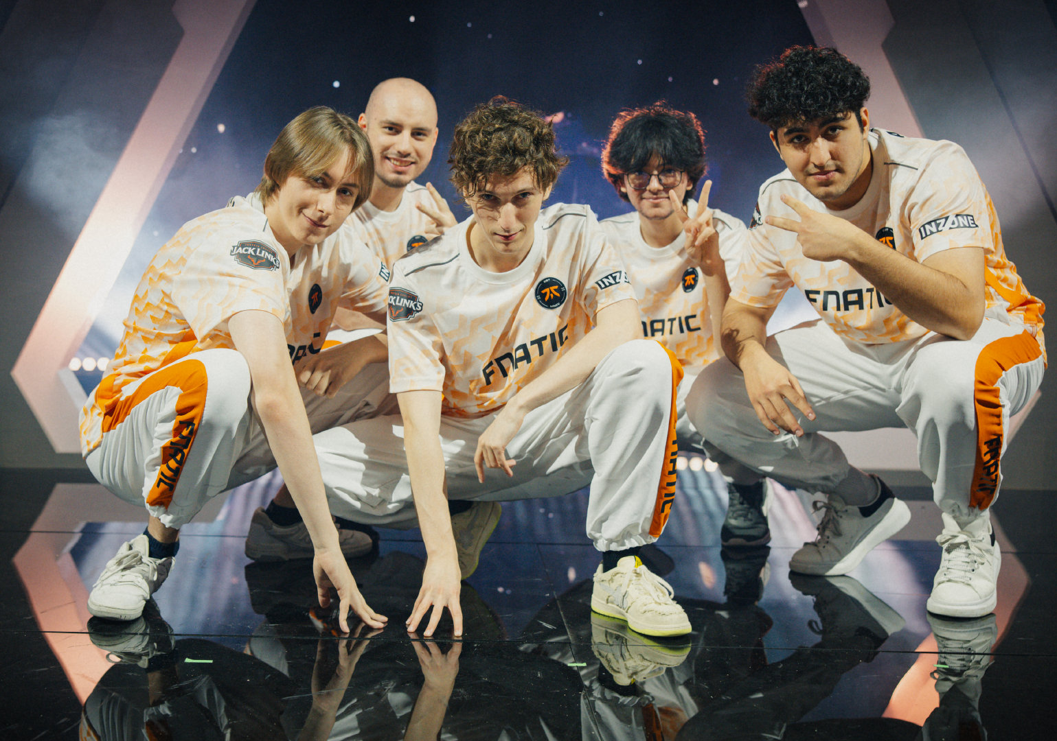 全世界选手共同角逐，引发激烈热议