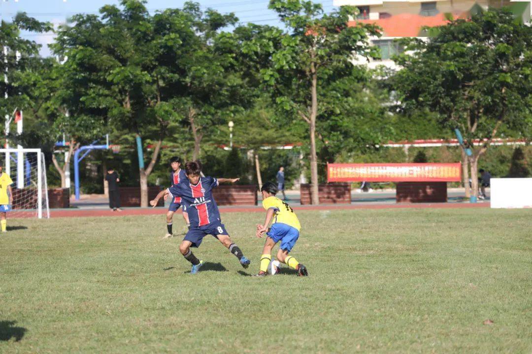 马来西亚选手在射击比赛中勇夺桂冠