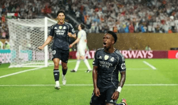 包含红牛落后-不敌澳洲俱乐部，接近亚冠冠军的词条