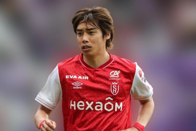 洛里昂狂胜过关，击败对手升至第三的简单介绍