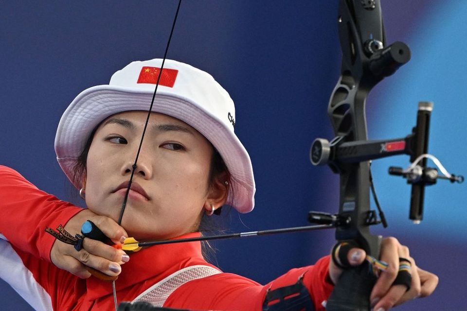 射箭女子个人决赛法国队选手登顶