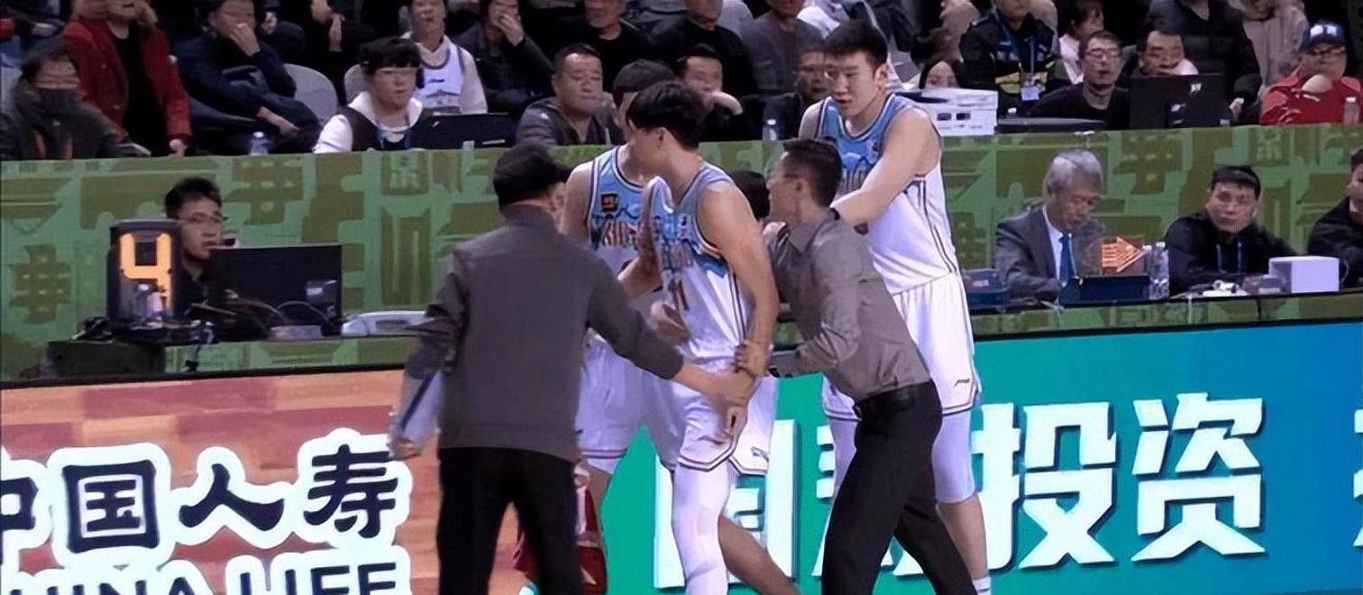 河南男篮再遭失败,连败局面延续 河南男篮再遭失败,连败局面延续