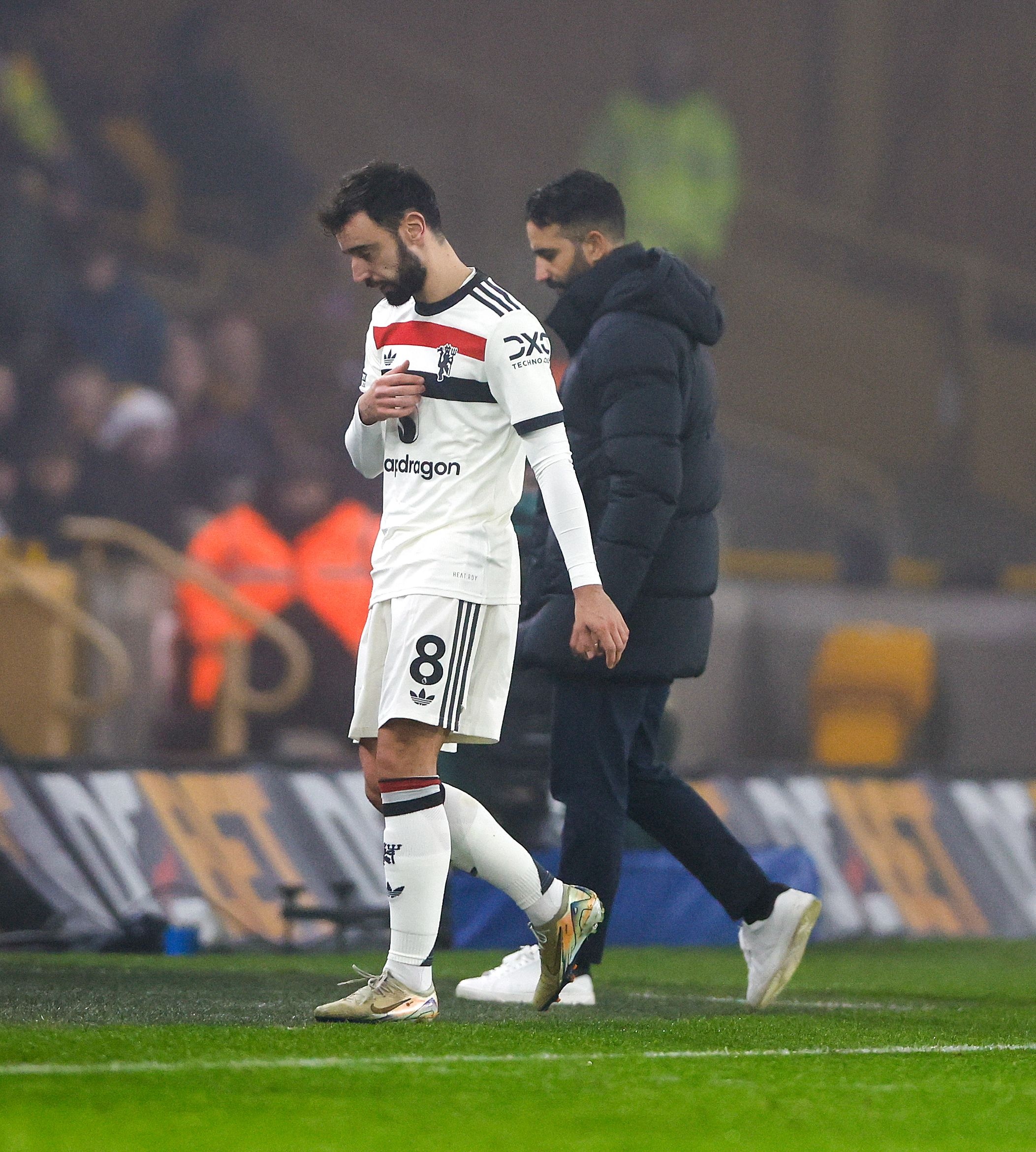 曼联低迷丢球遭遇挫败，遭遇连败阴云