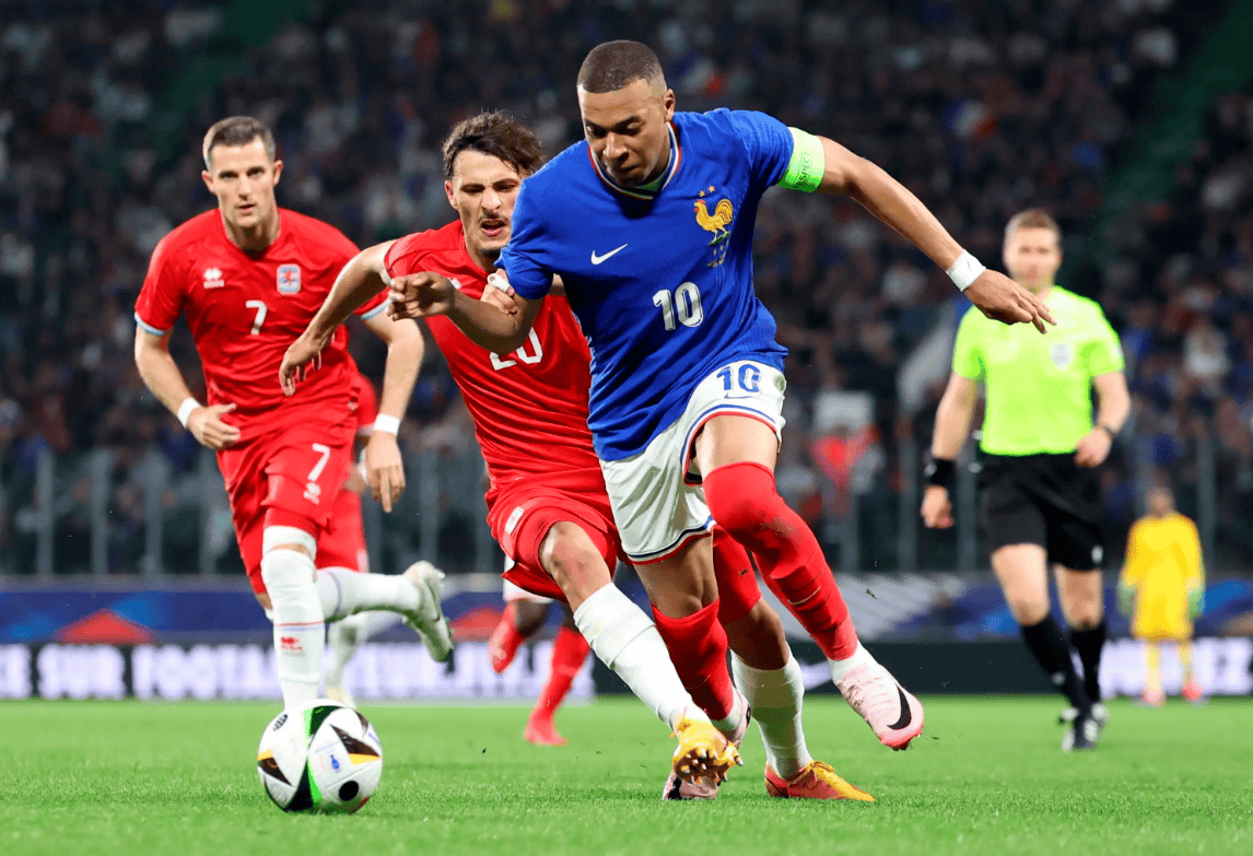 意大利队在对阵中展现出色表现 意大利队在对阵中展现出色表现