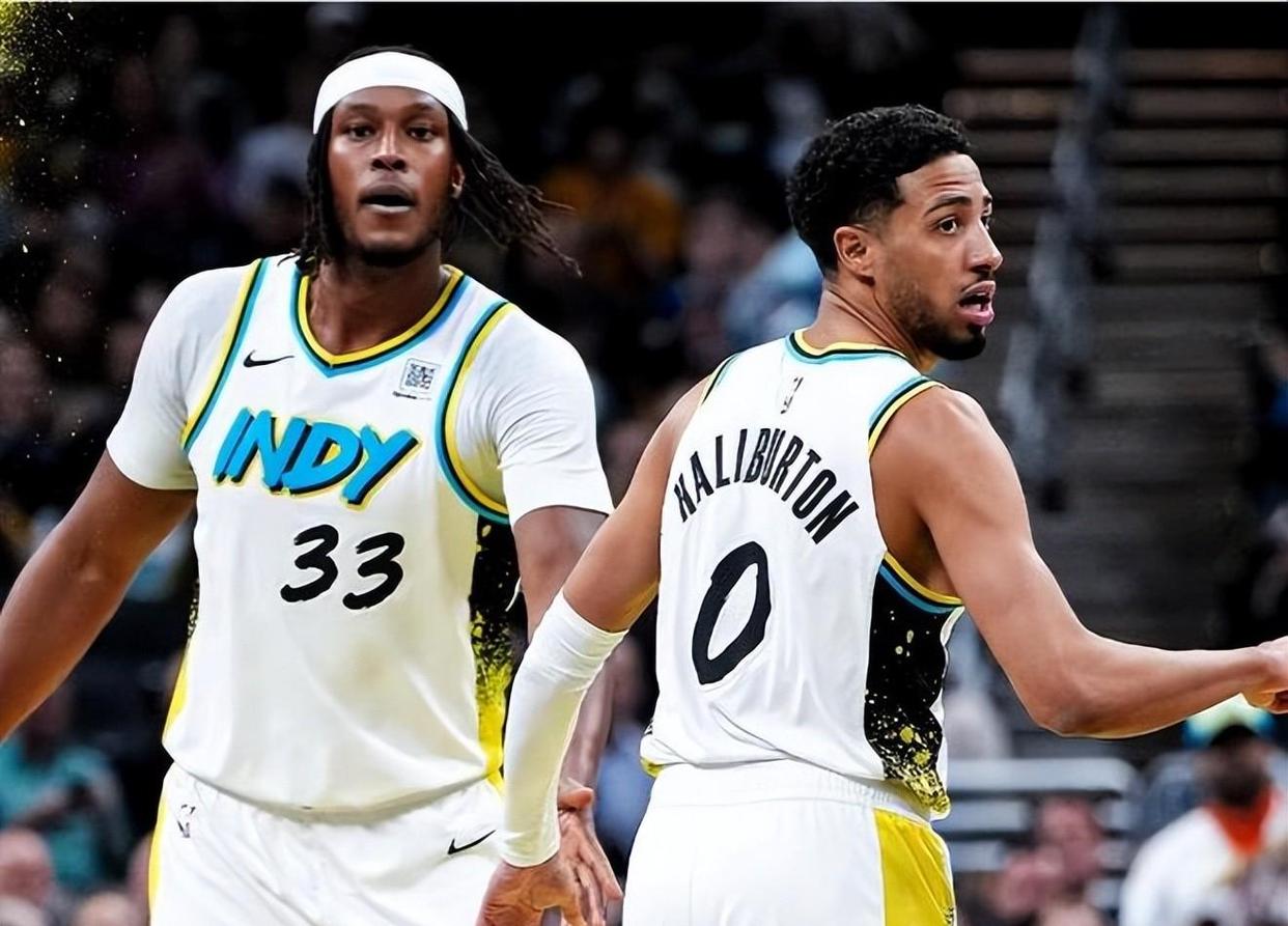 雄鹿全队状态低迷,近期连败 雄鹿全队状态低迷,近期连败