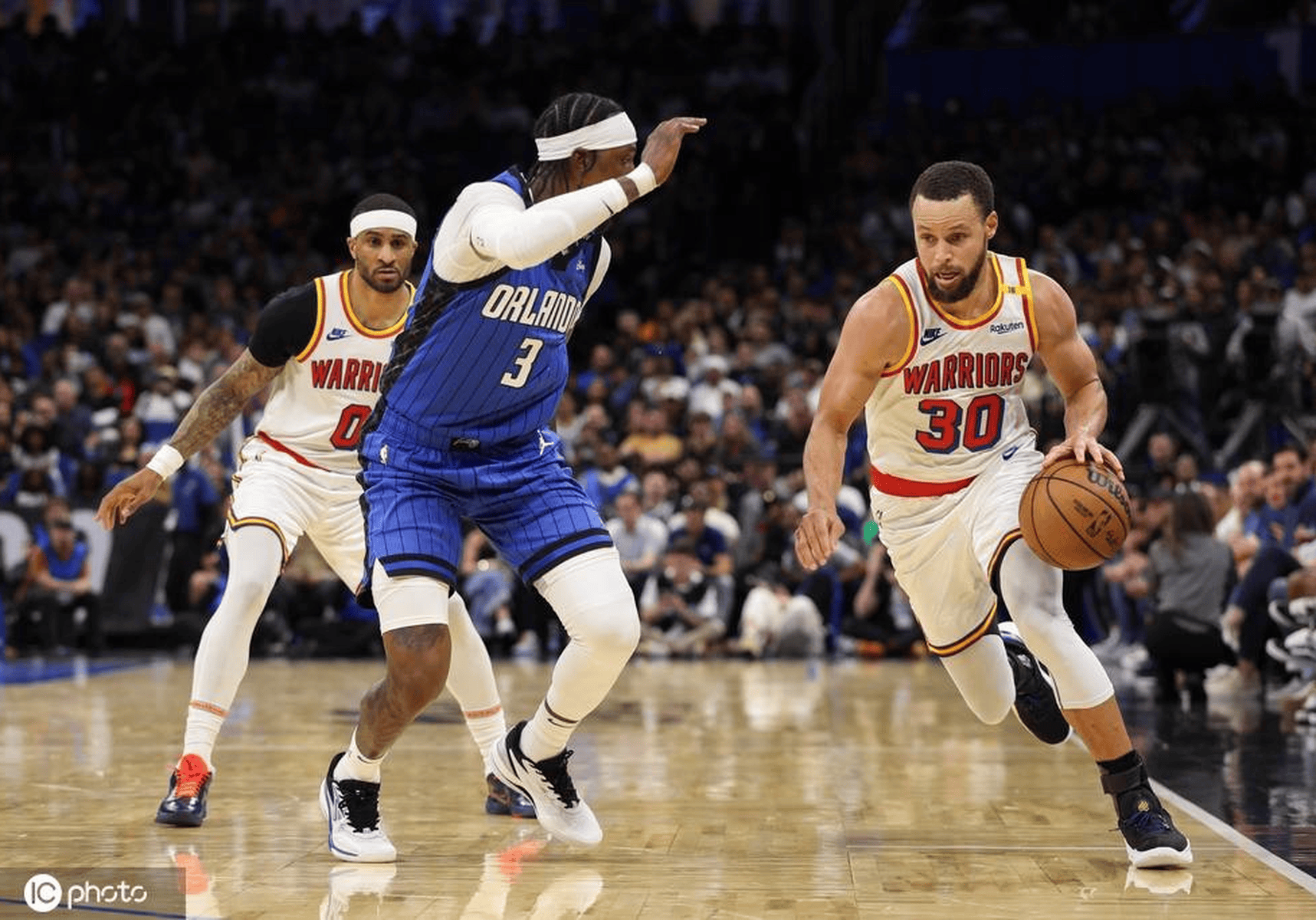 美国男篮翻盘篮网B队，库里打破历史纪录