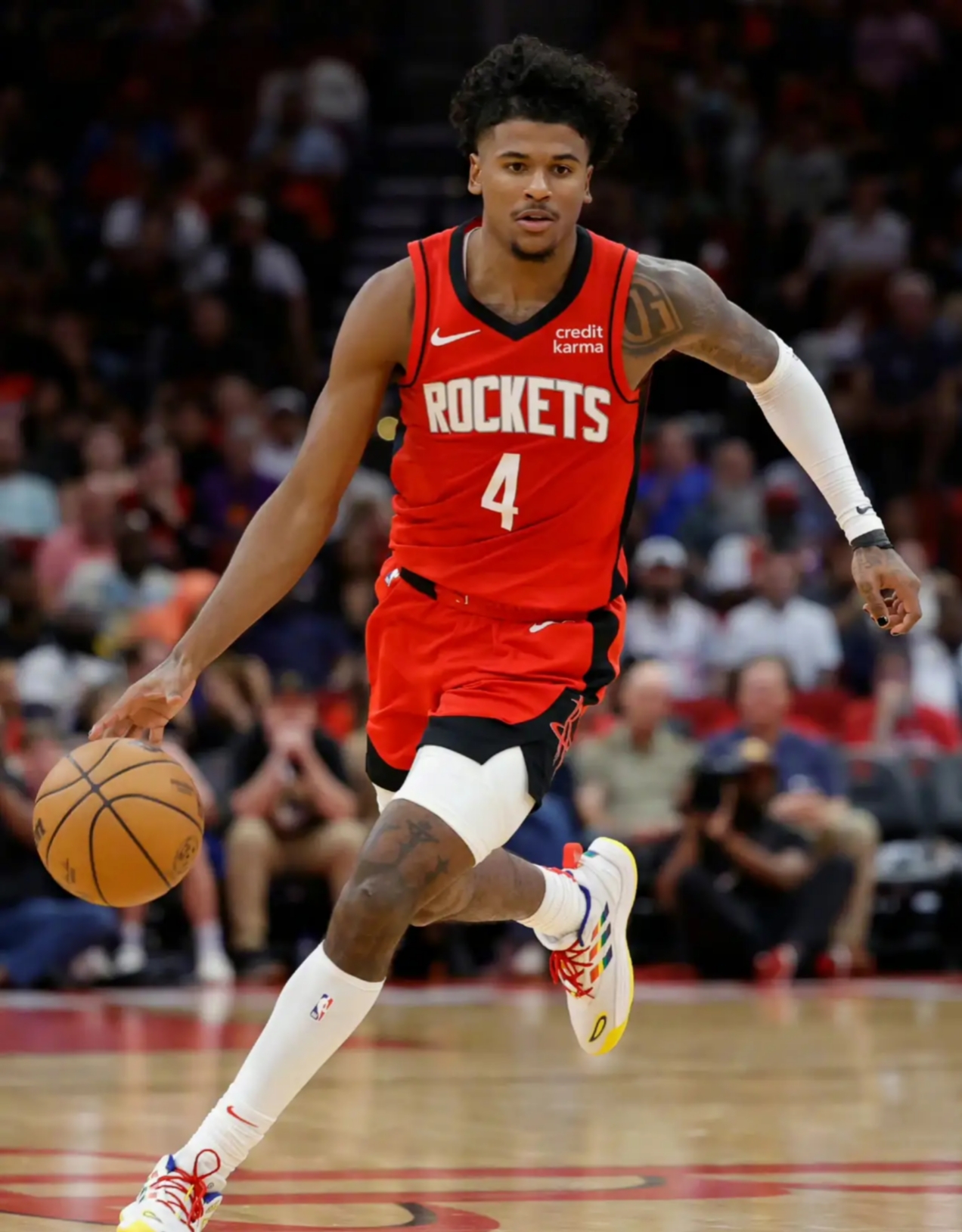 火箭客场大胜骑士，稳占西部榜首