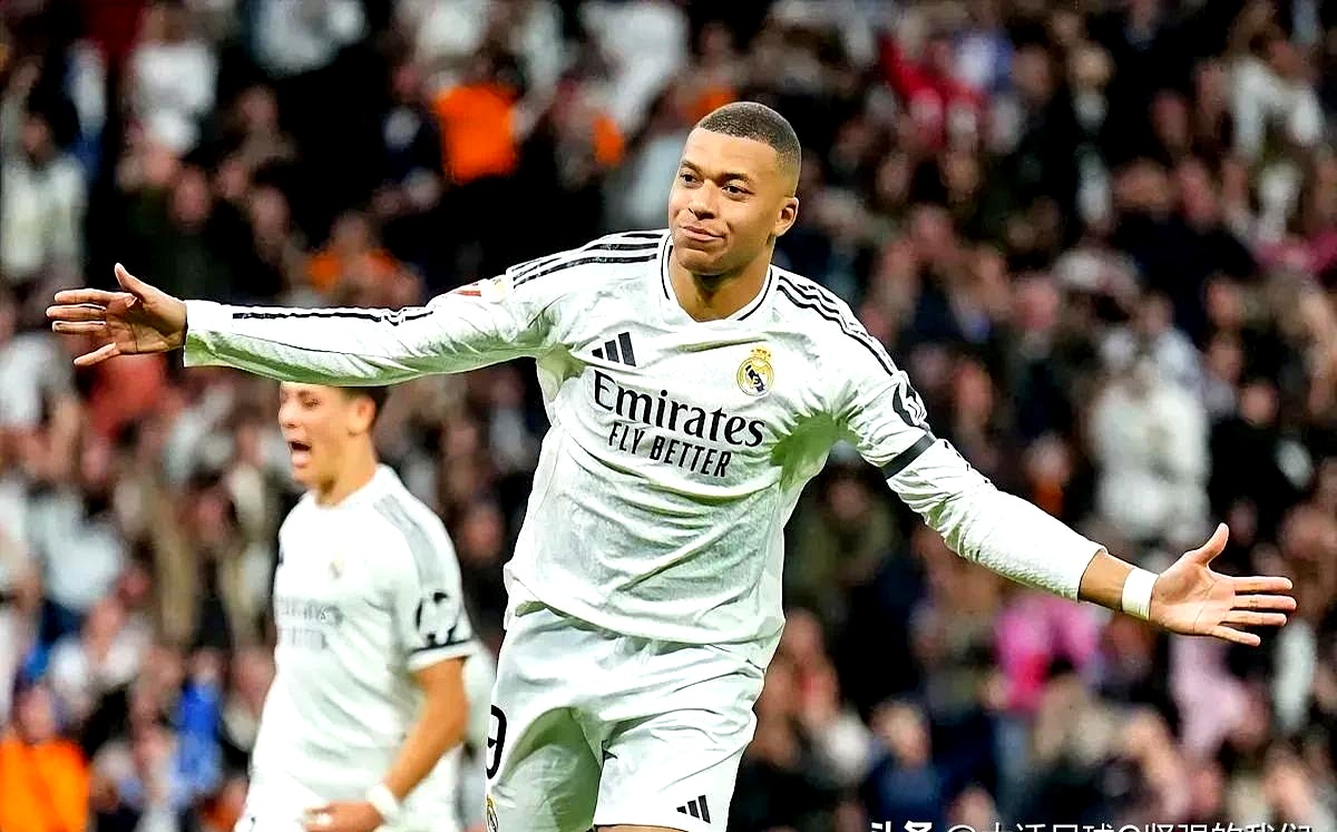 日本绝杀瑞士，莱万绝境逆转的简单介绍