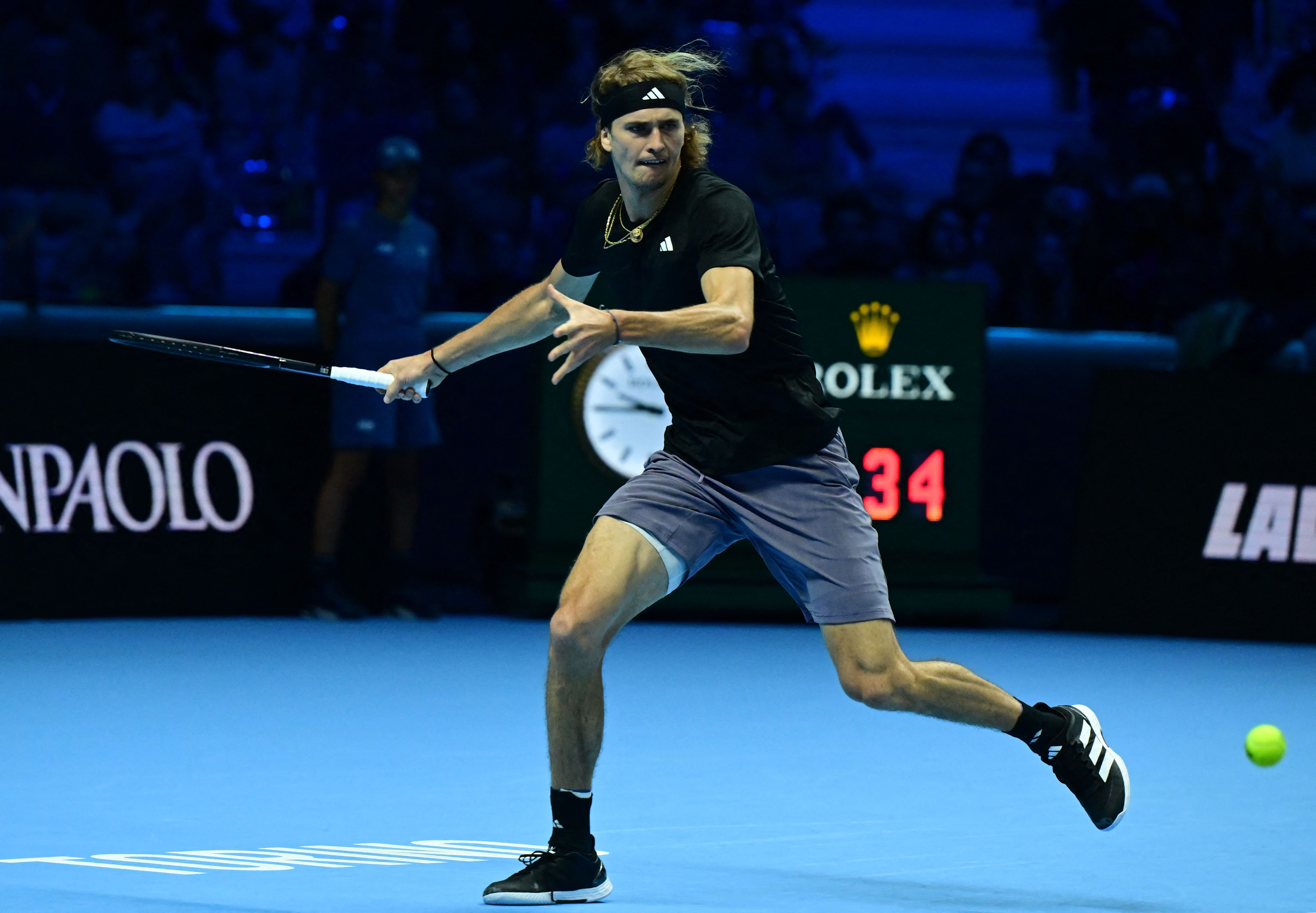 温网险胜ATP总决赛,梅德韦杰夫关键制胜 温网险胜ATP总决赛,梅德韦杰夫关键制胜