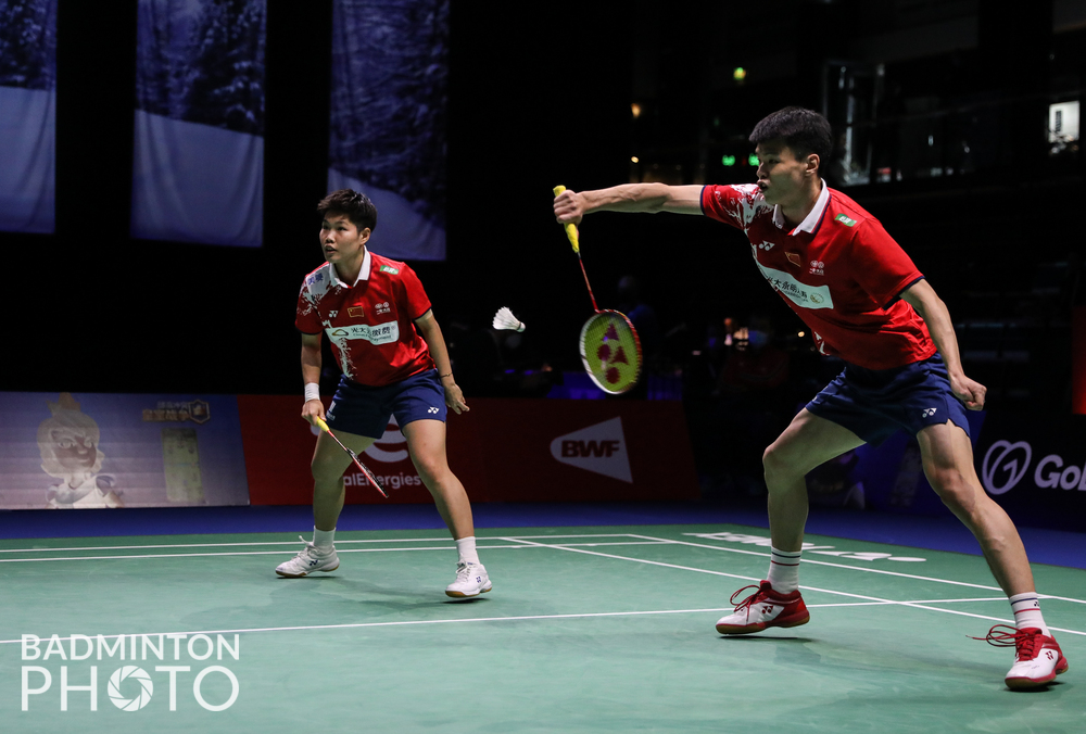 印尼队横扫丹麦队,黄鸭组合统治全场 印尼队横扫丹麦队,黄鸭组合统治全场