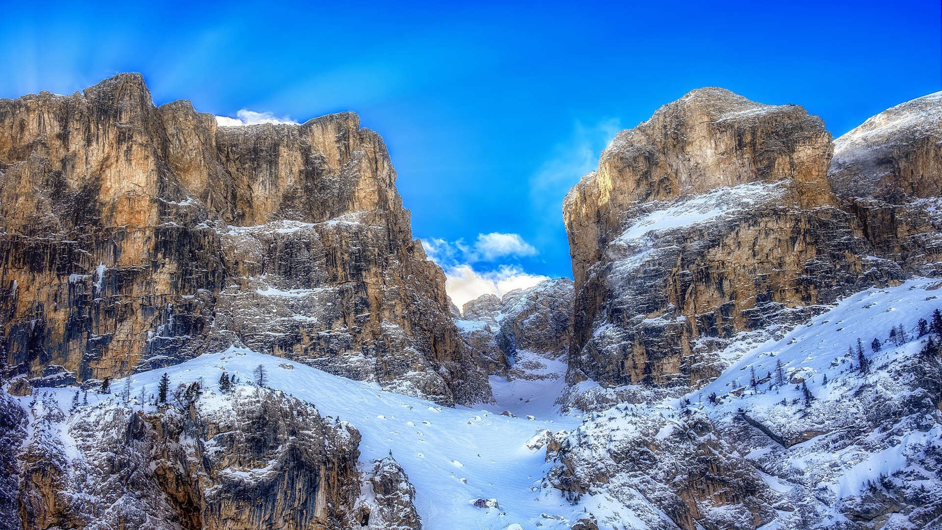 伊布神锋不老拉开争冠差距，尼斯铁血鏖战曼城虽败犹荣