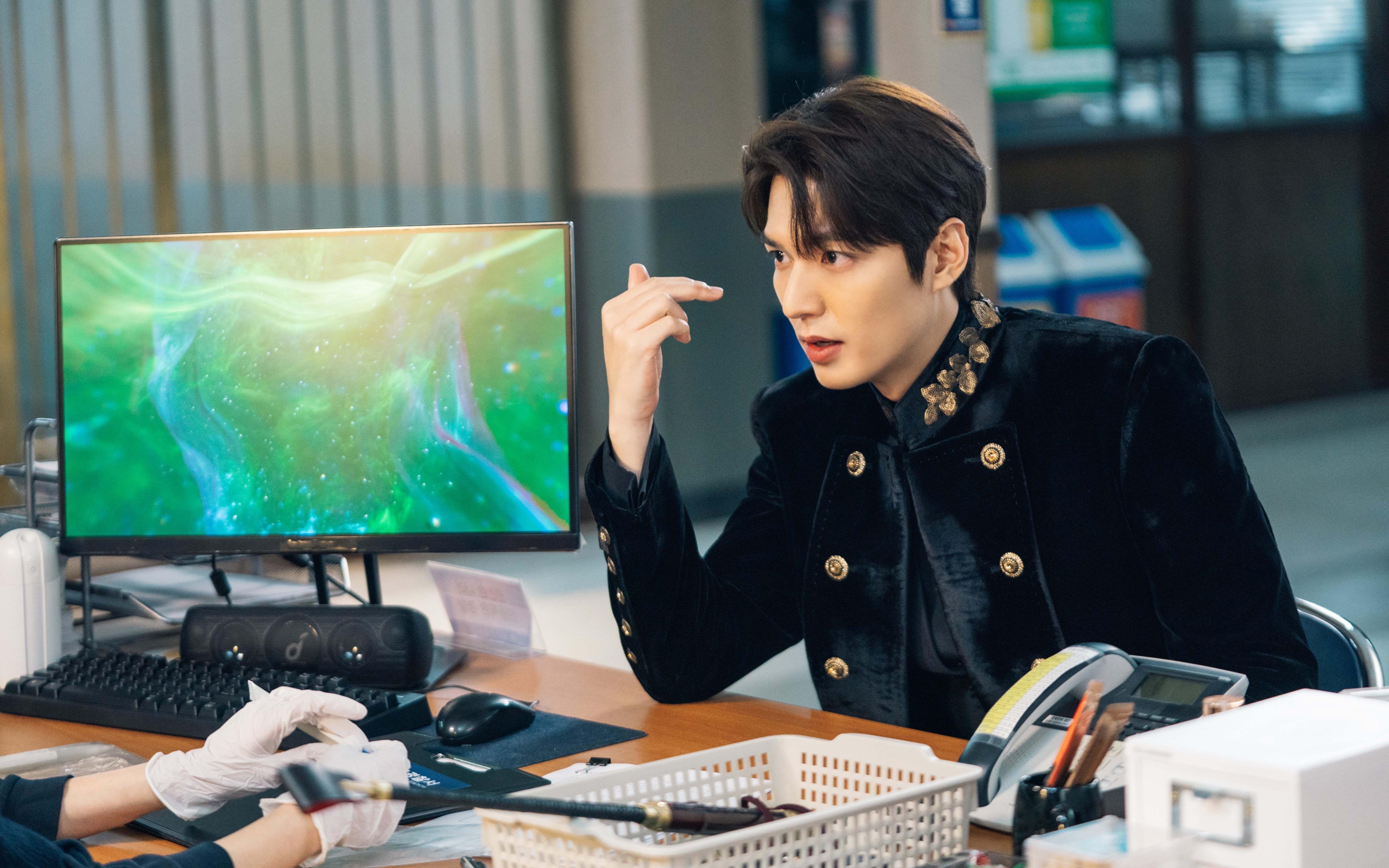 里程碑之战，当雷恩的绿衫遇见卡塔尔的绶带，巴雷拉写下自己的历史